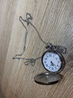 Watch. They work well. The condition is good.