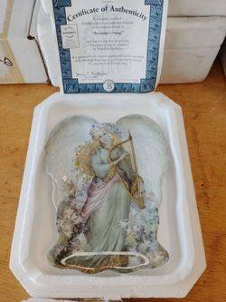 • Bradford Exchange 1997 "Serenity's Song" Angel Plate w/ COA & Box