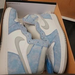 Jordan 1 Hyper Royal Sz 10 New