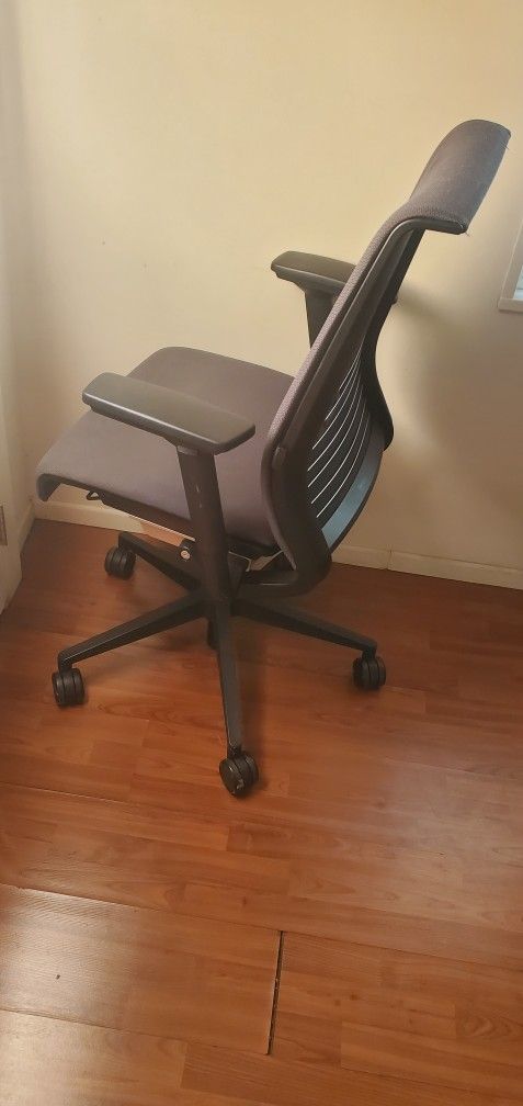 Ergonomic Office Chair