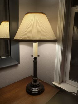 Classic Table Lamp - Great Quality!