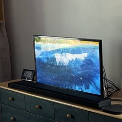 Samsung TV 32” 1K and Sound Bar with Subwoofer, Bonus wall mount