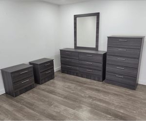 ⚫️DRESSER WITH MIRROR,  CHEST AND TWO NIGHTSTANDS  ⚪️ CÓMODA CON ESPEJO,  GAVETERO  Y DOS MESITAS DE NOCHE ⚫️