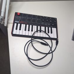 Akai MPK Mini 