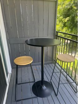 Pub Tall Table Round Bar