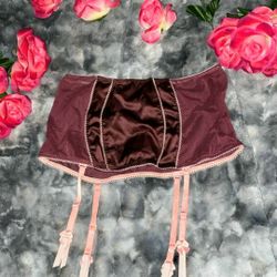 New With Tags Victoria Secret Garter Belt Sz Small