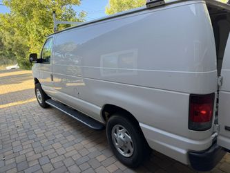 2013 Ford E-150