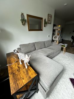 Reversible L-Shaped Sectional Sofa w/ Storage Chaise – Great Condition