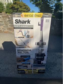 Shark Lift-Away with Powerfins, Self-Cleaning Brushroll Bagless Pet Upright Vacuum