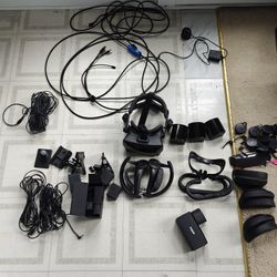 Valve Index Full Kit + Extra Base Station+ Extras 