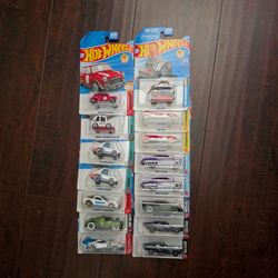 Hot Wheels 2026 Die-Cast Cars Lot of 14