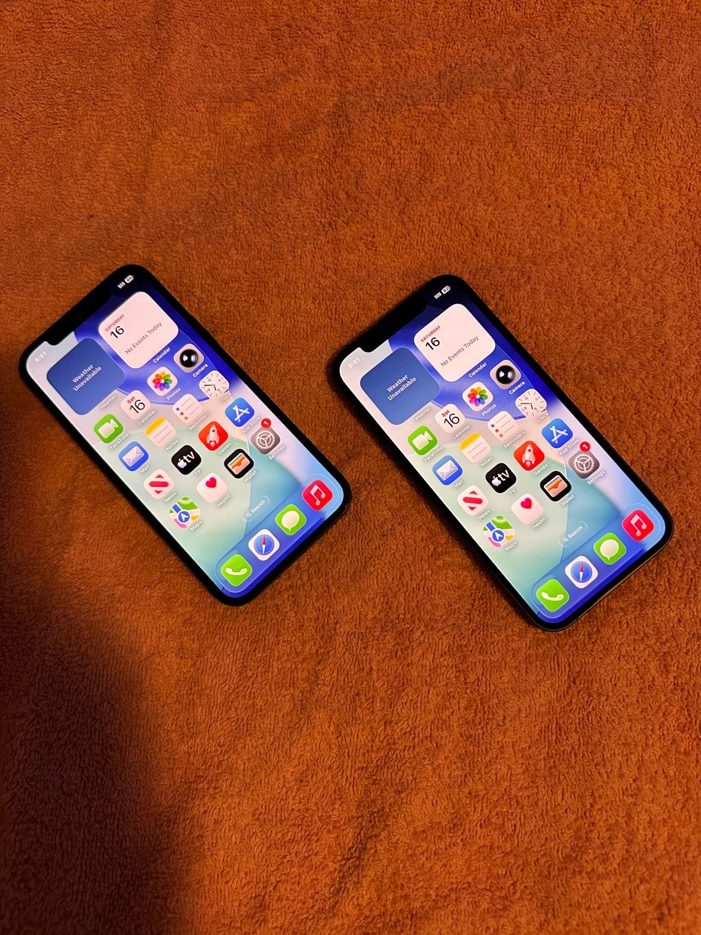 2 Unlocked iPhone 12 $200 Each Or $350 For Both