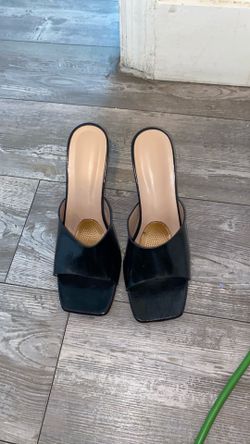 Woman shoes