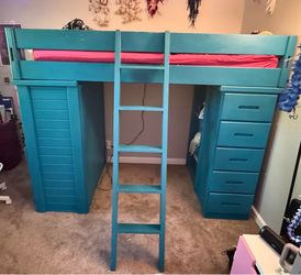 Loft Bed with Desk - Twin