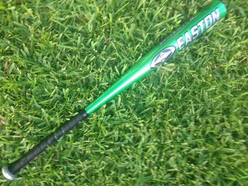 Easton baseball bat like new