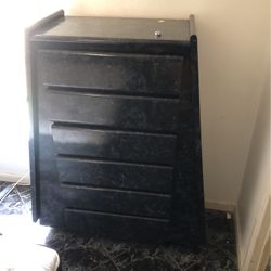 Black Furniture Bedroom set! $100!!!