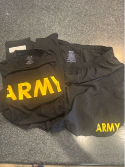 Army PT Uniform (New) medium