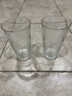 2 Diamond patterned glasses