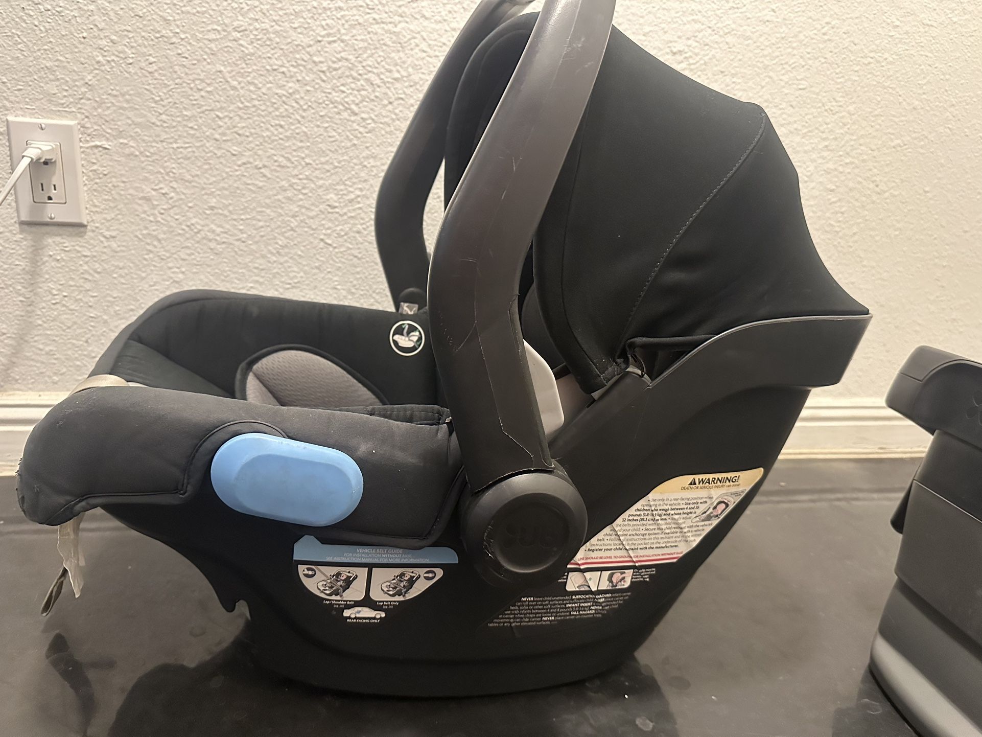 Uppababy Mesa V2