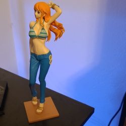 Nami One Piece Figure 