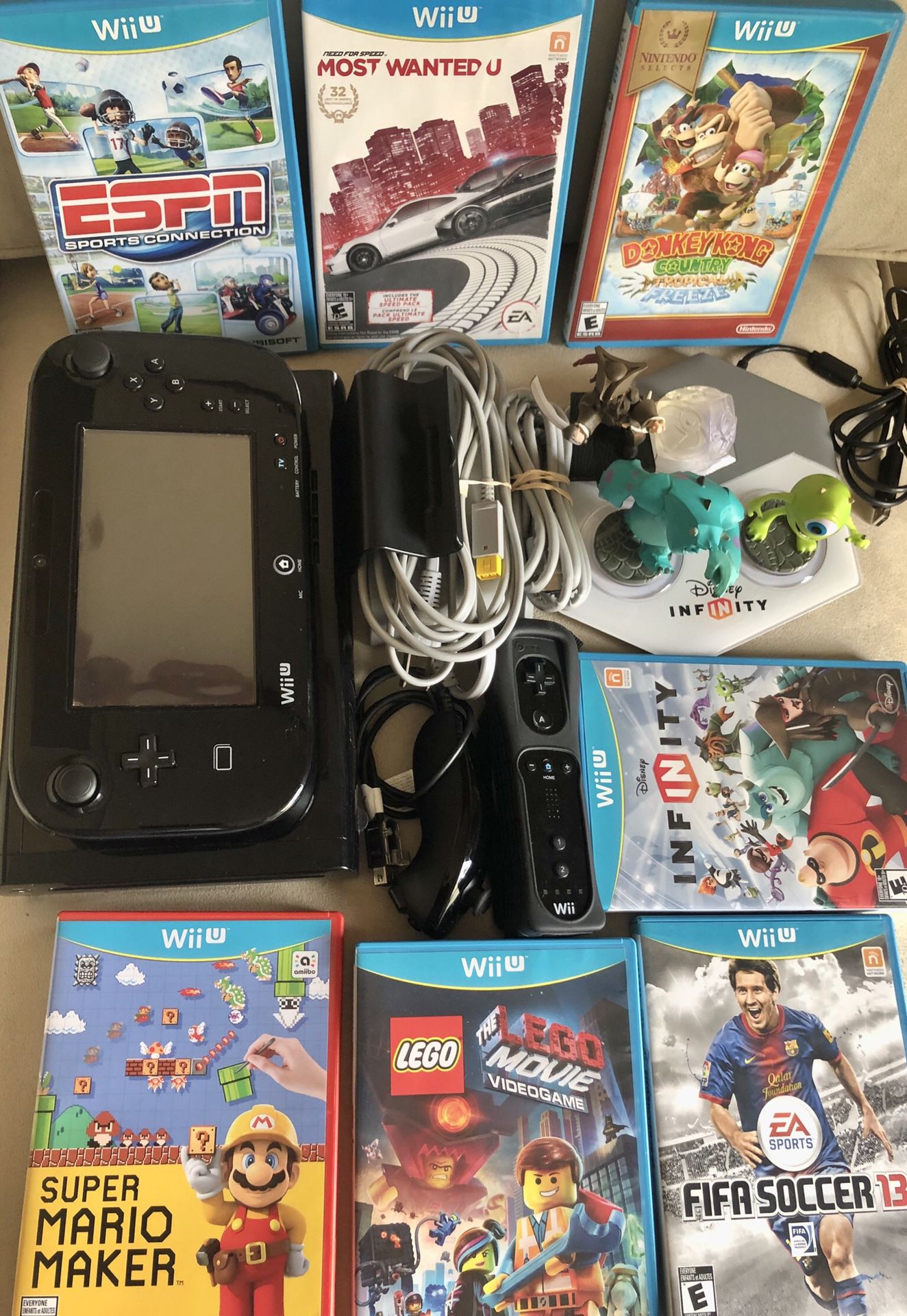 Nintendo Wii U with games