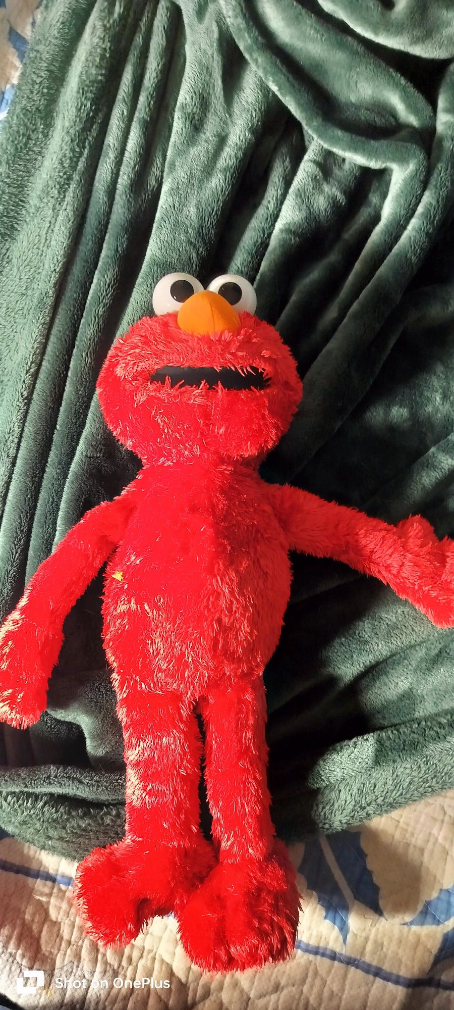 Sesame Street / Hasbro Elmo Date  2014