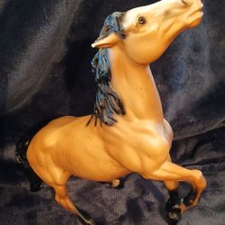 Used 1970 Vintage Collectible Diablo Mustang Breyer Horse.