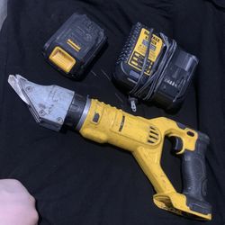 Dewalt 20 V Shears for Sale in Montebello CA OfferUp