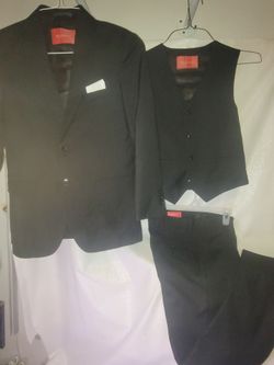 Plavic boys 14 Tuxedo