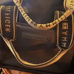 Tommy Bag $10