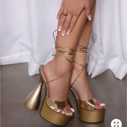 Fashion Nova heels 