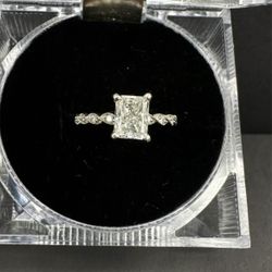 1.18k radiant cut diamond engagement ring placed in 14k White gold 