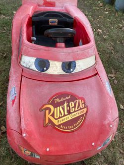 Power Wheels Lightning McQueen 100$ obo selling as is