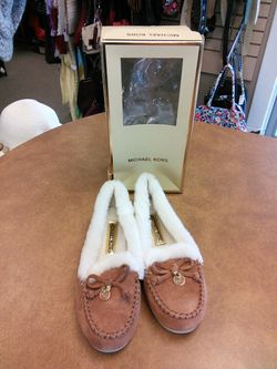 Michael kors shoes $100