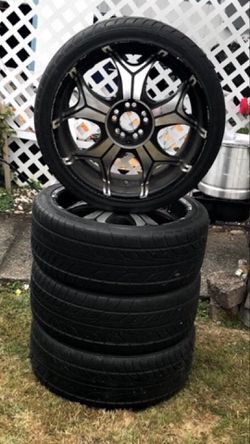 20” universal rims new tires