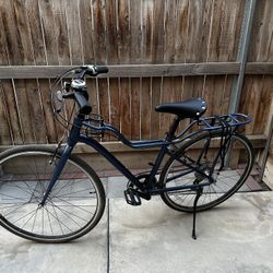 Momentum Road/Commuter Bike