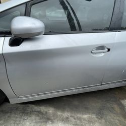 2010-15 toyota prius driver door color silver