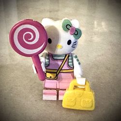 New Lego Custom Hello Kitty Minifigure