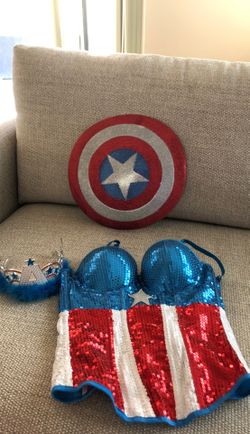 Captain America girls top, Tierra and shield