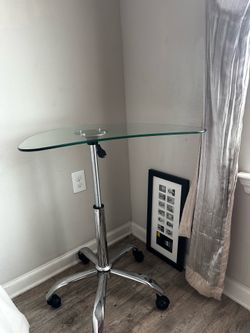 Adjustable Rolling Desk