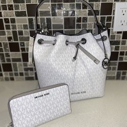 New Women’s Handbags Gray And White Michael Kors Authentic 