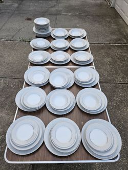 100 pieces mikasa dinnerware set