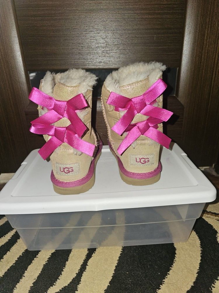 Ugg Australia Bailey Bow II Shimmer Pink Boots Toddler Size 11