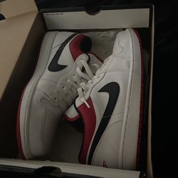 Jordan ones 1 Mid Se