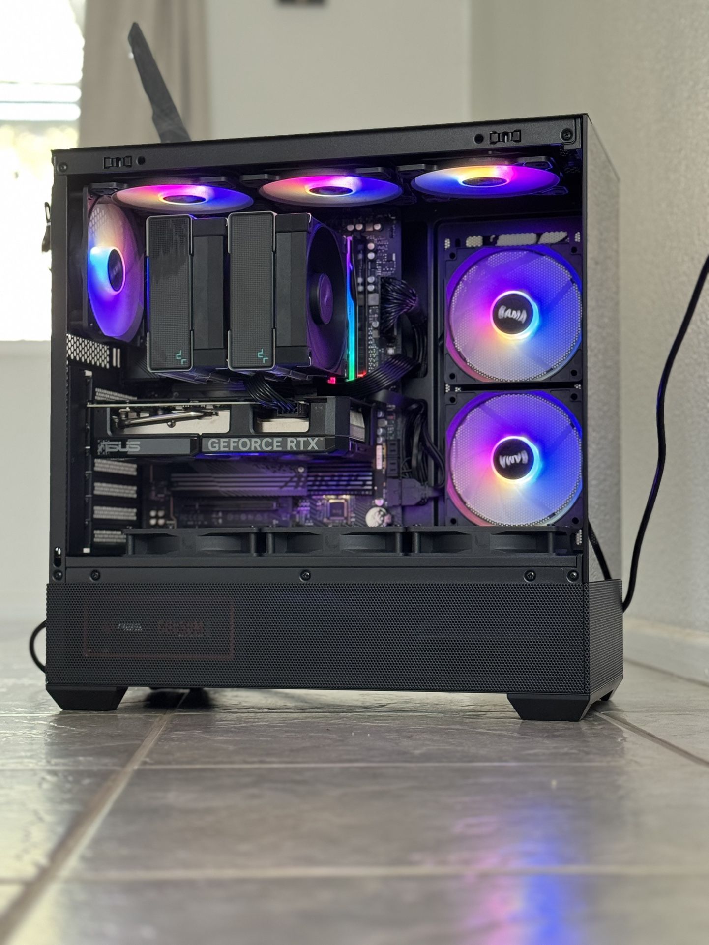 SAMA V40 Gaming PC ~ AMD Ryzen 7 9700X + RTX 4070 12GB