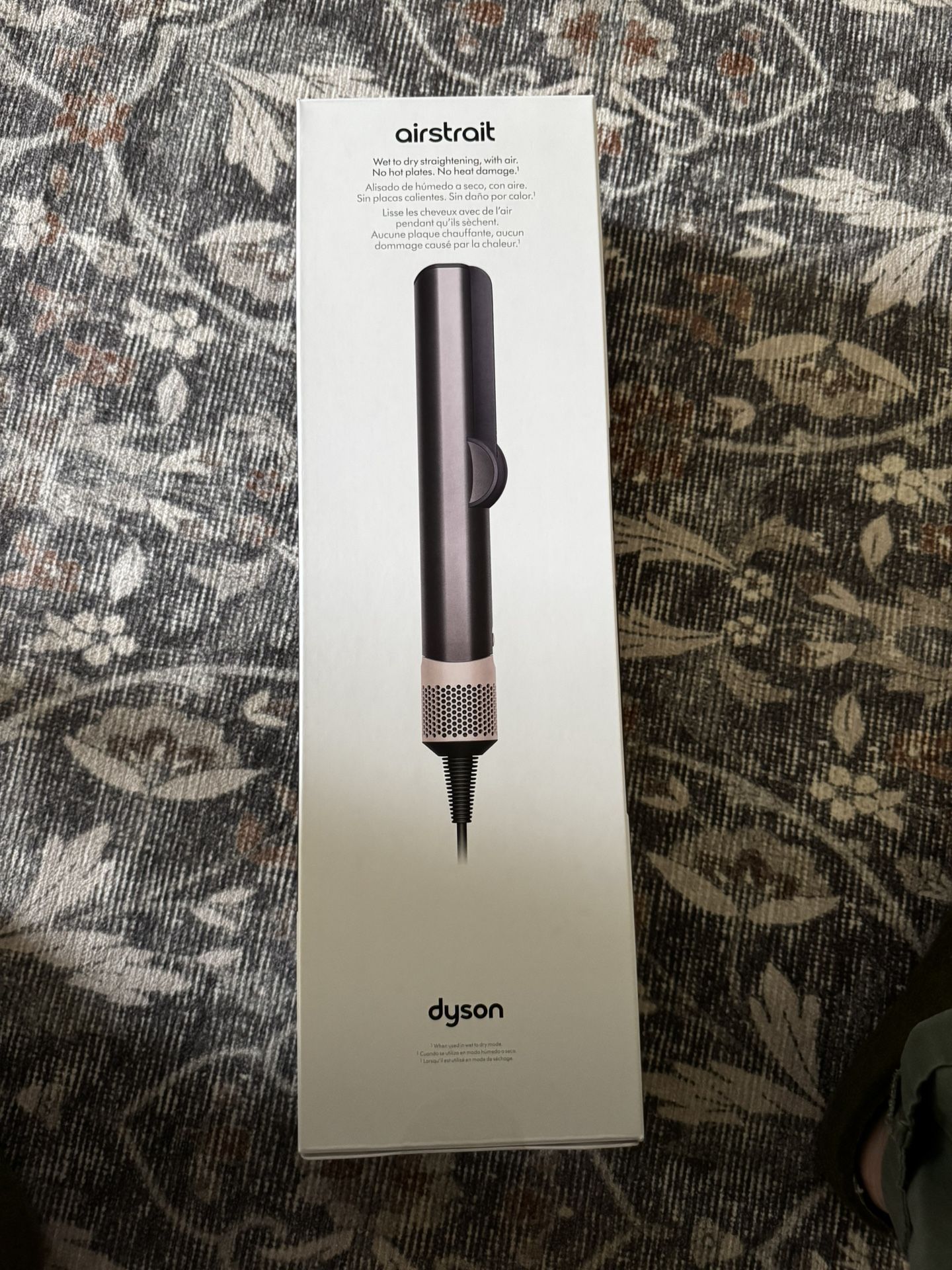 Dyson Airstrait