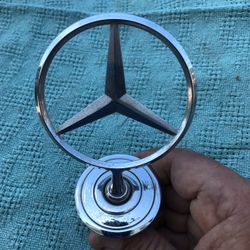 Mercedes hood ornament