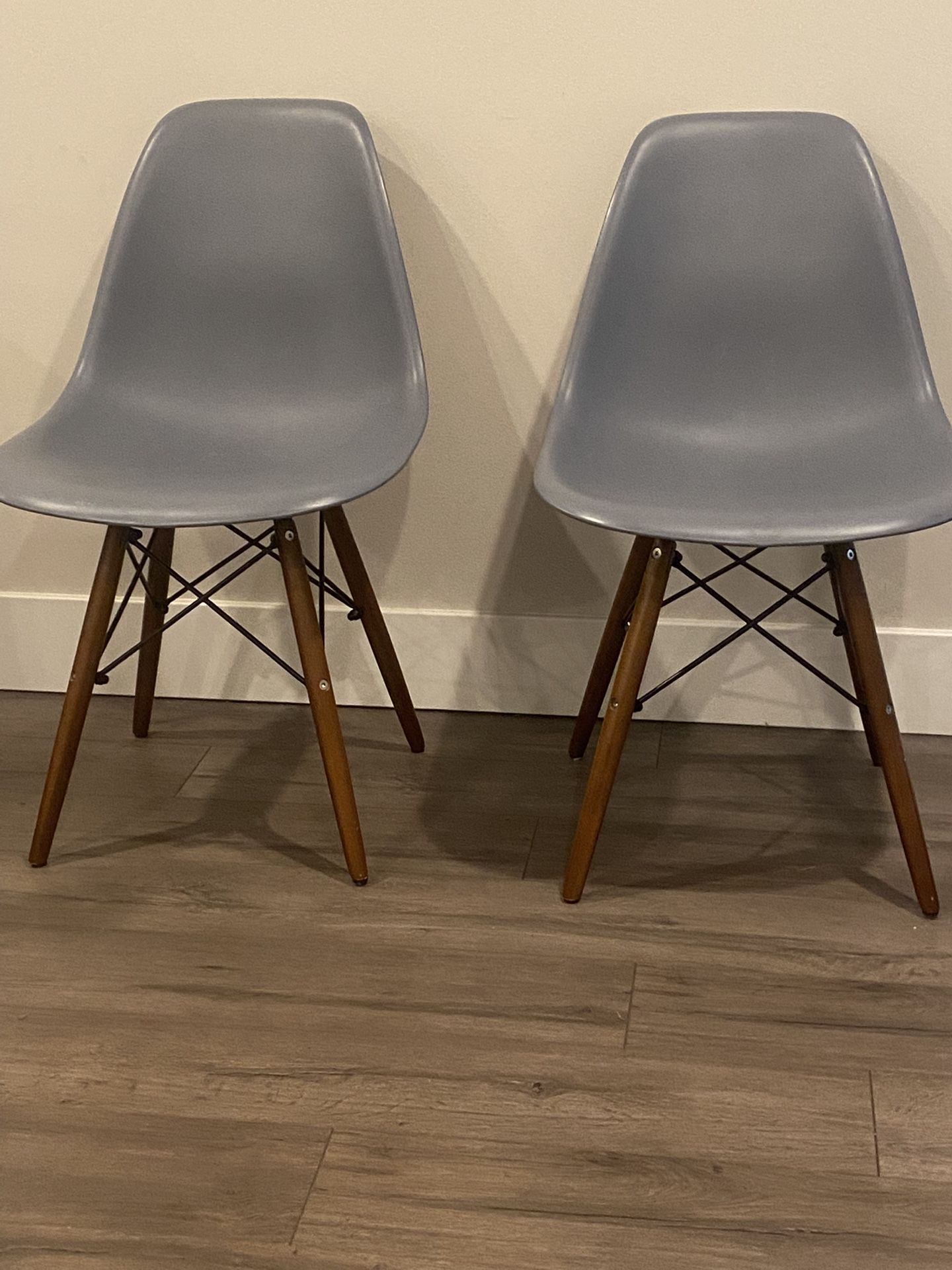 Set Of 2 Paris Tower Dining Gray Side Chairs With Wood Legs
