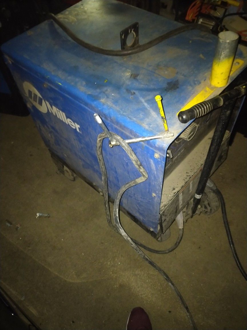 Miller Dialarc Welder 250