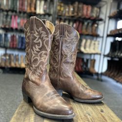 ARIAT MEN'S HERITAGE WESTERN PERFORMANCE BOOTS - ROUND TOE 9.5 Wide